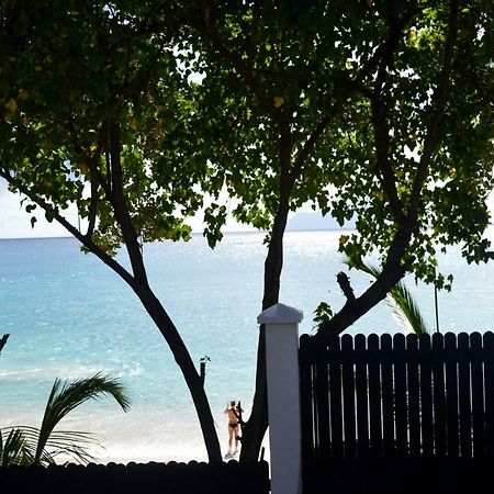 Sundown Beach Villa Glacis  ภายนอก รูปภาพ